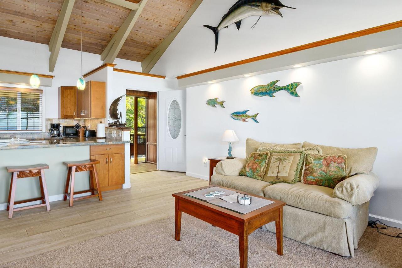 Seaspray Oceanview Apartment Kailua-Kona Exterior photo
